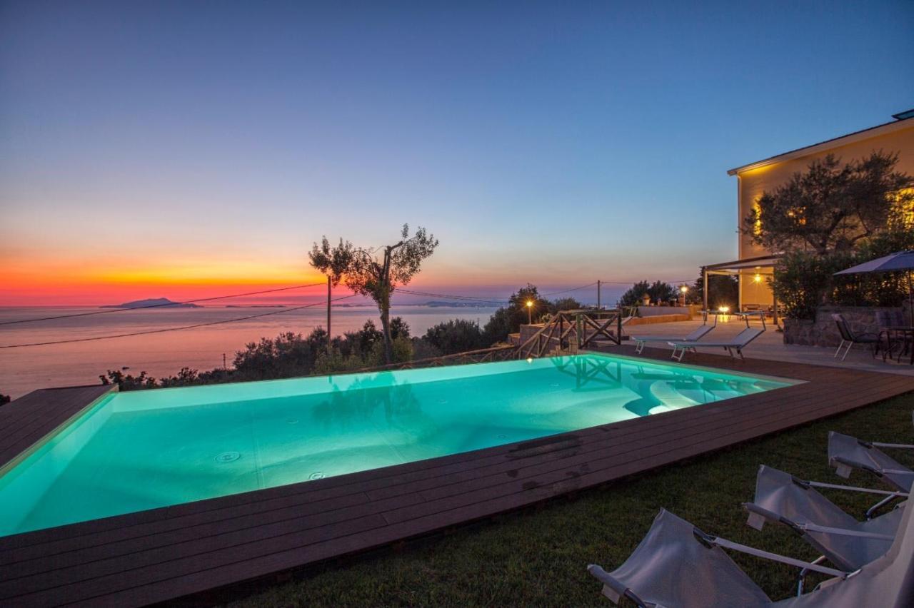 Resort Ferrara Villa Multa Quies Massa Lubrense Kültér fotó